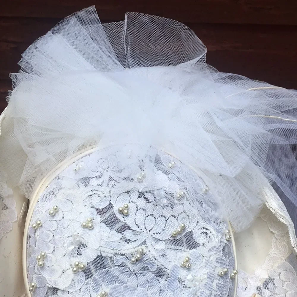 T&G BRIDAL delicate white